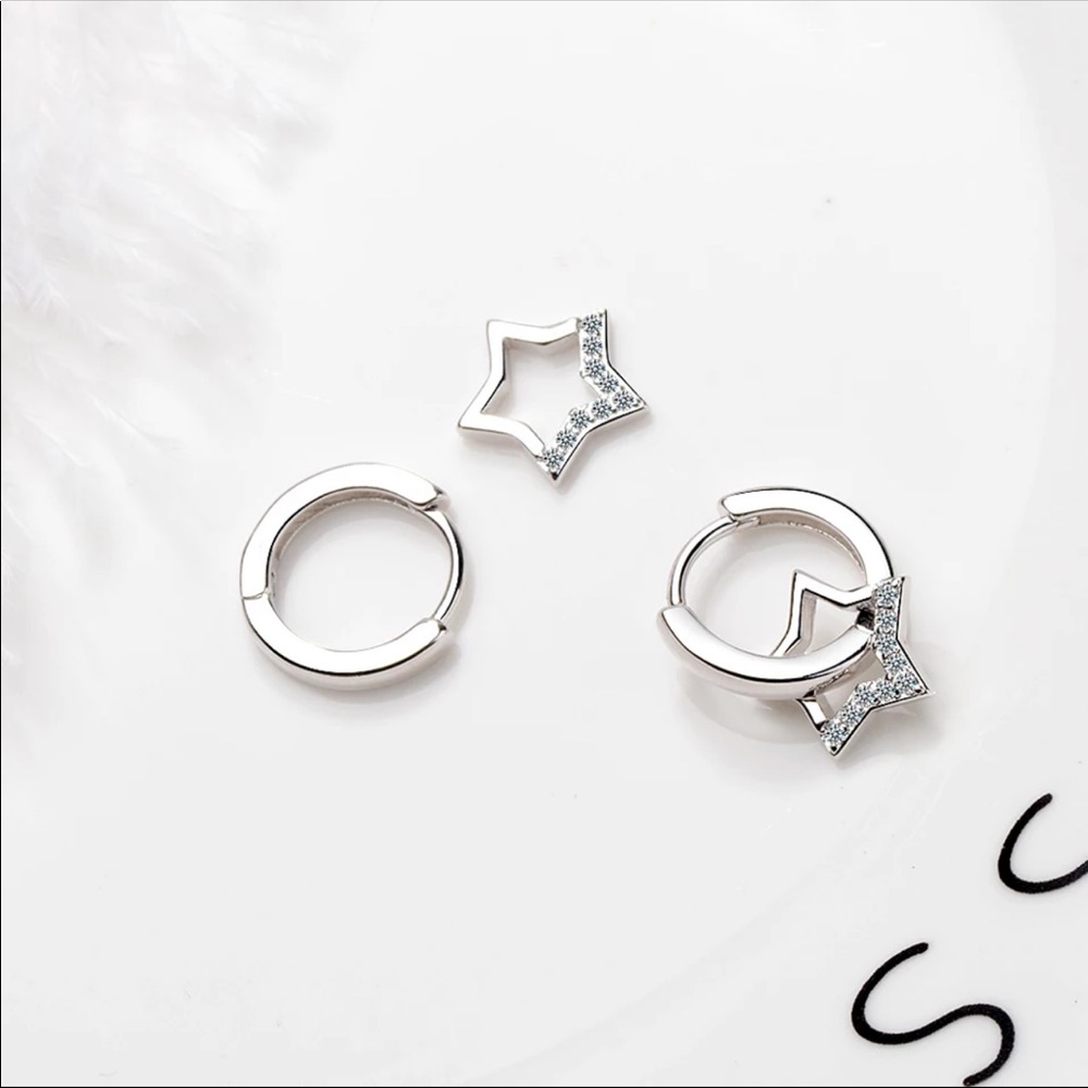 ๐ Sterling Silver 925 Star Huggie Hoop Earrings - Picture 1 of 6